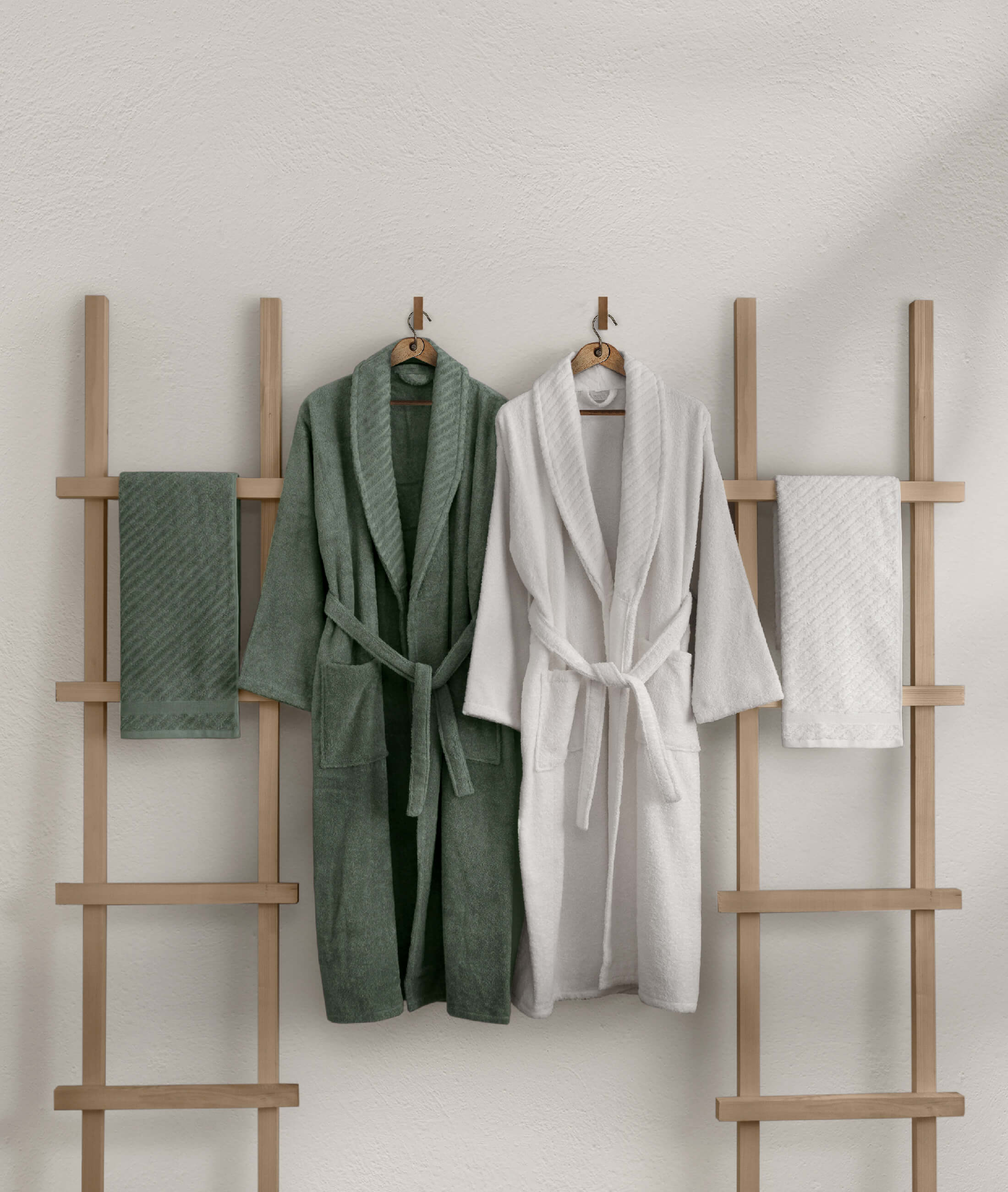 Lycian Green-White Family of 4 Bathrobes and Towel Set 2 Bathrobes 2 Towels 1060A