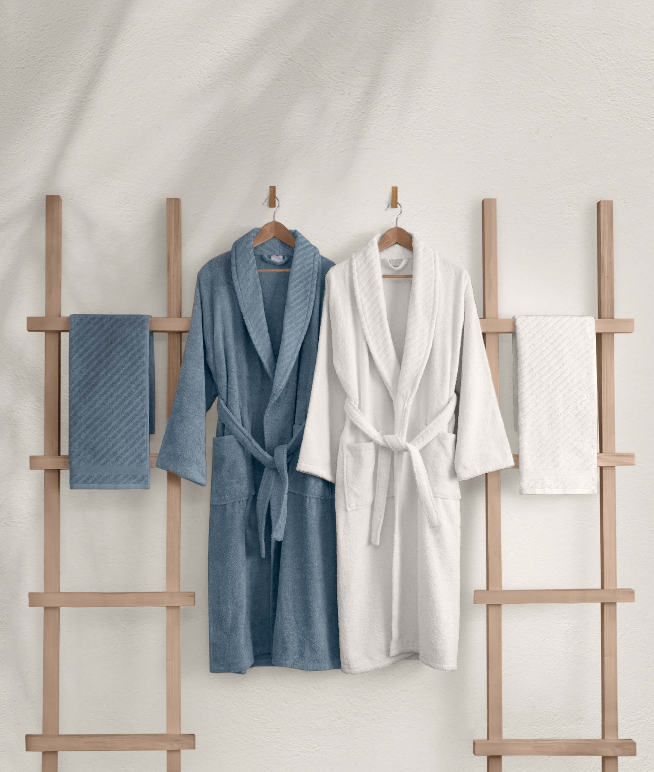 Lycian Blue-White Family of 4 Bathrobes and Towel Set 2 Bathrobes 2 Towels 1061A