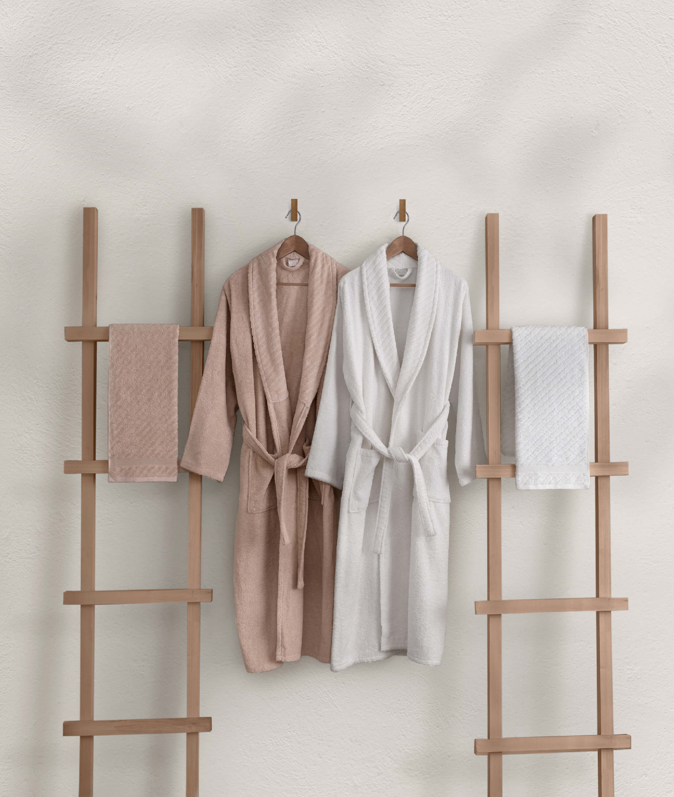 Lycian Salmon-White Family of 4 Bathrobes and Towel Set 2 Bathrobes 2 Towels 1063A