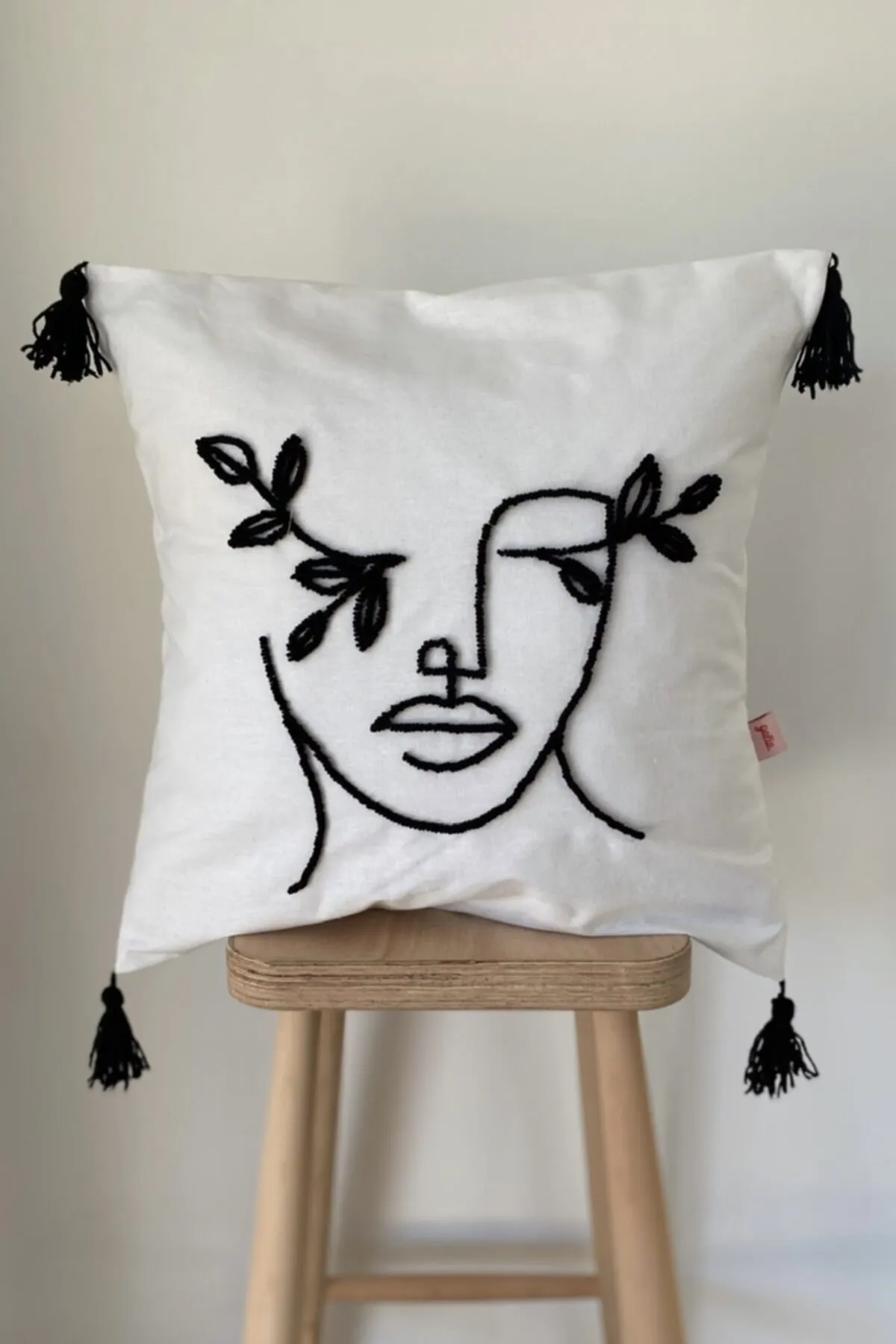 Face Figure One Line Art Punch Pillow Cushion Cover