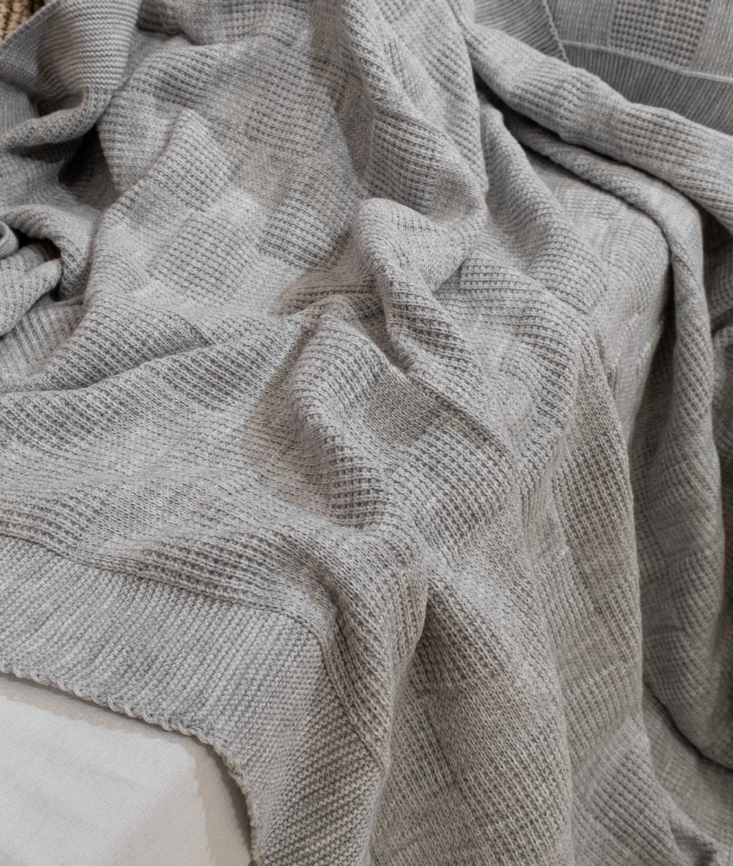 Plaid Gray Tv Blanket 130x170 15007