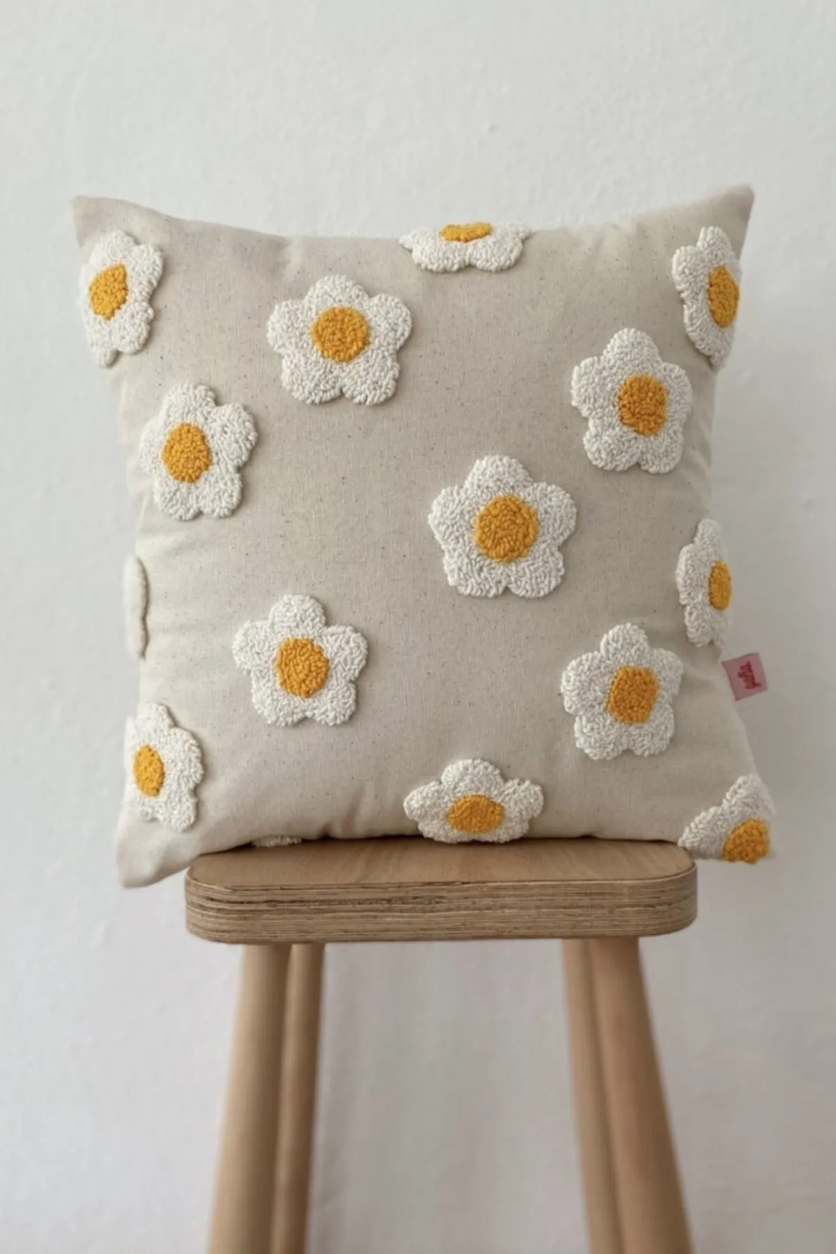 Daisy Flower Pattern Washed Linen Punch Cushion Pillow Cover