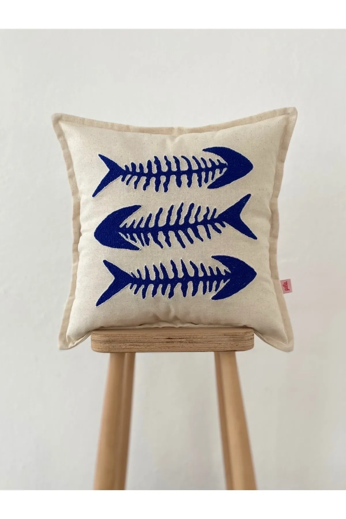 Marine Series Triple Fish Washed Linen Punch Throw Pillow Cover