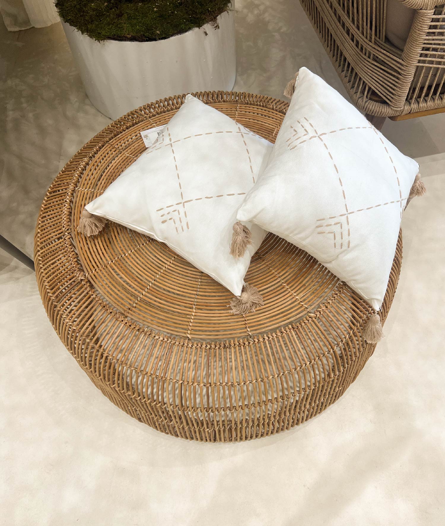 Meander Natural Handmade Decorative Rattan Round Coffee Table 90x40